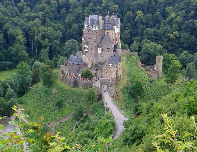 Burg Elz